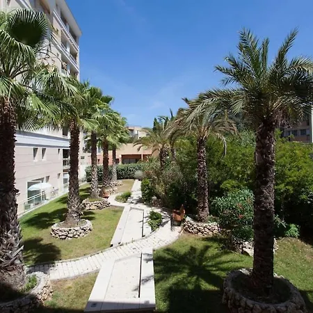 Two Bedroom With Terrace In New Secure Building Near Palais And Beaches 515 *